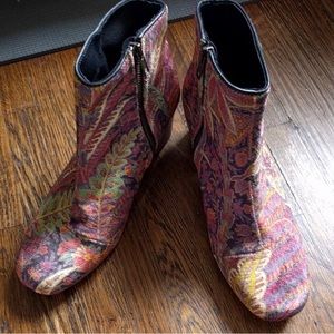 Hudson x Liberty of London paisley booties.  Never worn. Corduroy material.